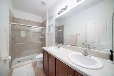 11527 Southern Creek Drive, Gibsonton, FL 33534 - Photo 17