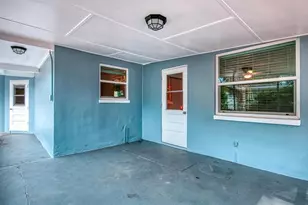 4104 W Lawn Ave, Tampa, FL 33611 - Photo 3