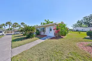 2202 Clubhouse Dr, Sun City Center, FL 33573 - Photo 5