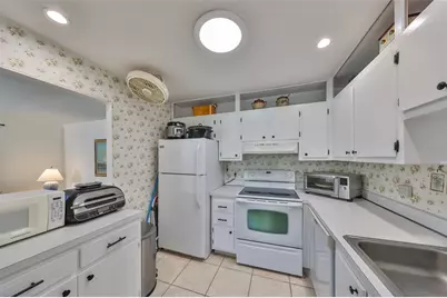 2202 Clubhouse Drive #174, Sun City Center, FL 33573 - Photo 15