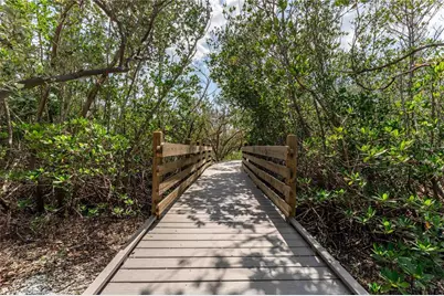 636 Tarawitt Drive, Longboat Key, FL 34228 - Photo 57