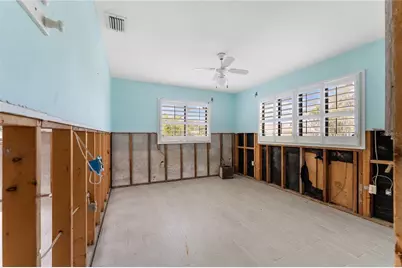 636 Tarawitt Drive, Longboat Key, FL 34228 - Photo 43