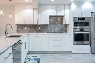 18400 Gulf Blvd, Indian Shores, FL 33785 - Photo 11