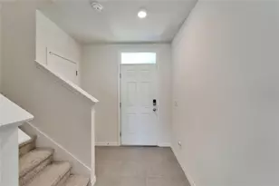 17006 Wave Tressle Pl, Wimauma, FL 33598 - Photo 9