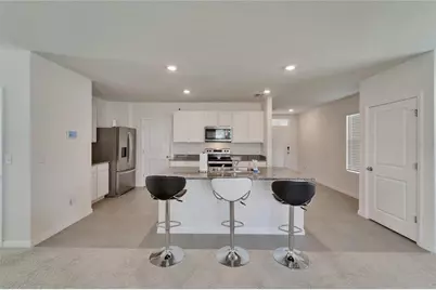 17006 Wave Tressle Place, Wimauma, FL 33598 - Photo 5