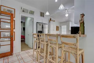 921 24th Ave N, Saint Petersburg, FL 33704 - Photo 17