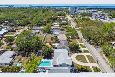 827 Virginia Street, Dunedin, FL 34698 - Photo 3