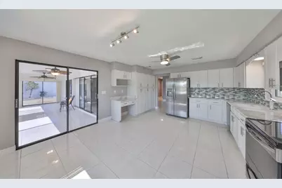 1806 Wolf Laurel Drive, Sun City Center, FL 33573 - Photo 11