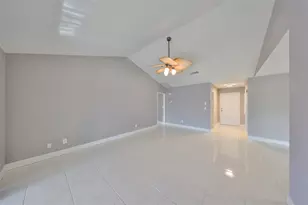 1806 Wolf Laurel Dr, Sun City Center, FL 33573 - Photo 15