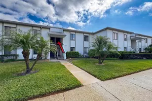 110 W Cypress Ct, Oldsmar, FL 34677 - Photo 1