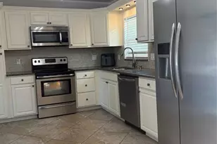 6221 13th Ave N, Saint Petersburg, FL 33710 - Photo 7