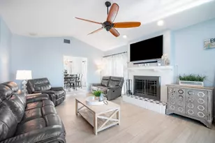 744 Spanish Main Dr, Apollo Beach, FL 33572 - Photo 13