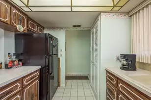 9910 Eagles Point Cir, Port Richey, FL 34668 - Photo 15