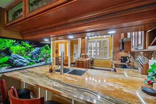 1200 Country Club Dr, Largo, FL 33771 - Photo 15