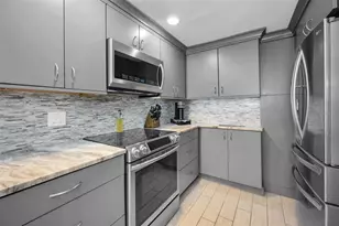 19700 Gulf Blvd, Indian Shores, FL 33785 - Photo 23