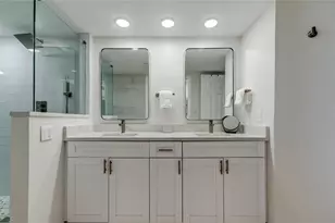 1290 Gulf Blvd, Clearwater Beach, FL 33767 - Photo 37