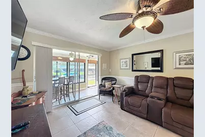 1412 SE Paradise Avenue #8, Crystal River, FL 34429 - Photo 9