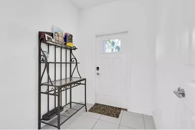 8299 Crescent Oaks Drive, New Port Richey, FL 34655 - Photo 5