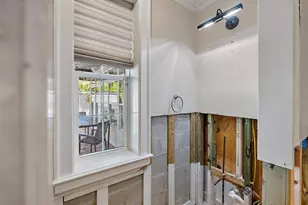 2320 Coffee Pot Blvd NE, Saint Petersburg, FL 33704 - Photo 43