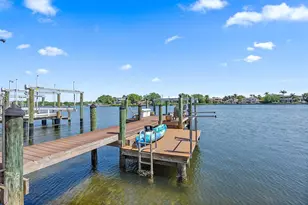 2320 Coffee Pot Blvd NE, Saint Petersburg, FL 33704 - Photo 5