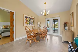 7201 15th Ct NE, Saint Petersburg, FL 33702 - Photo 9