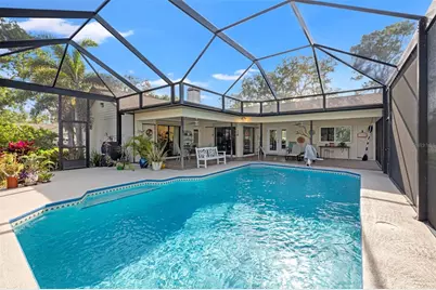 7201 15th Court NE, Saint Petersburg, FL 33702 - Photo 3