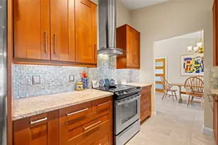 7201 15th Ct NE, Saint Petersburg, FL 33702 - Photo 13