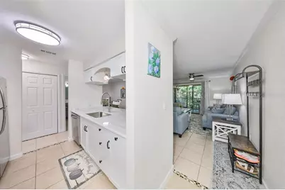 10100 Sailwinds Boulevard N #203, Largo, FL 33773 - Photo 5