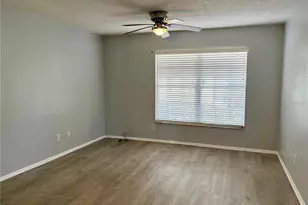 3025 Bonaventure Cir, Palm Harbor, FL 34684 - Photo 13