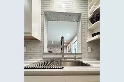 428 45th Avenue N, Saint Petersburg, FL 33703 - Photo 9