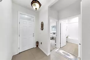 13749 Hunting Creek Pl, Spring Hill, FL 34609 - Photo 9