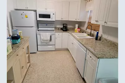 3919 Harrisburg Street NE, Saint Petersburg, FL 33703 - Photo 3