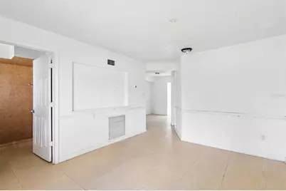 8940 Rocky Creek Drive, Tampa, FL 33615 - Photo 25