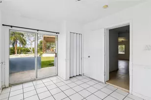 8940 Rocky Creek Dr, Tampa, FL 33615 - Photo 33