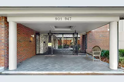 919 Seddon Cove Way #919, Tampa, FL 33602 - Photo 3