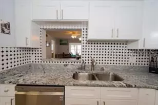 11720 Park Blvd, Seminole, FL 33772 - Photo 7