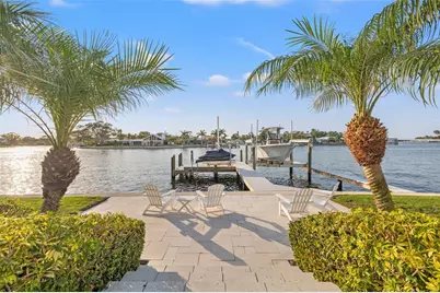 935 Eden Isle Drive NE, Saint Petersburg, FL 33704 - Photo 63