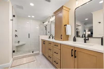 935 Eden Isle Drive NE, Saint Petersburg, FL 33704 - Photo 33