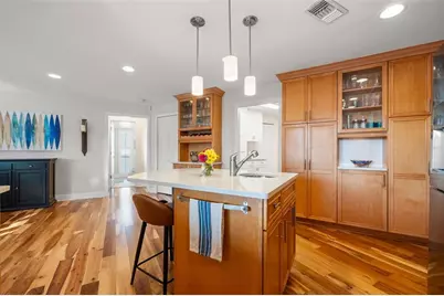 935 Eden Isle Drive NE, Saint Petersburg, FL 33704 - Photo 25
