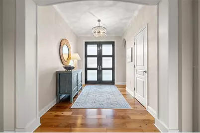 935 Eden Isle Drive NE, Saint Petersburg, FL 33704 - Photo 7