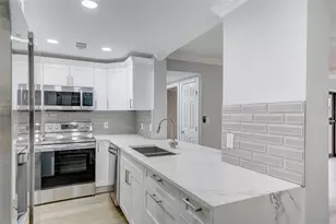 4141 Bayshore Blvd, Tampa, FL 33611 - Photo 9