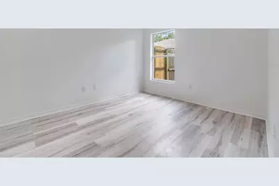 1524 Marsh Wood Drive, Seffner, FL 33584 - Photo 9