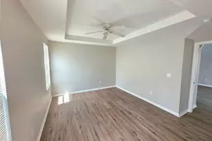 12604 Montford Ln, Riverview, FL 33579 - Photo 9