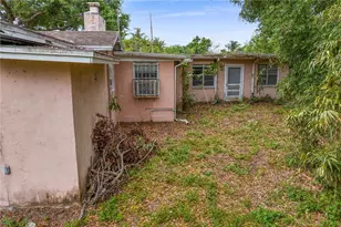 805 W 129th Ave, Tampa, FL 33612 - Photo 23
