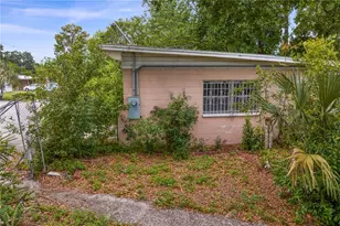 805 W 129th Ave, Tampa, FL 33612 - Photo 9