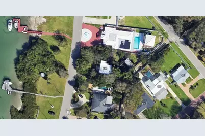 636 Sunset Drive S, Saint Petersburg, FL 33707 - Photo 11