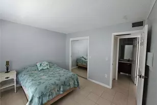 13813 Mission Oaks Blvd, Seminole, FL 33776 - Photo 13