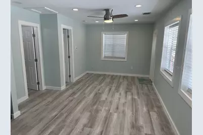 8050 Bayshore Drive, Treasure Island, FL 33706 - Photo 13