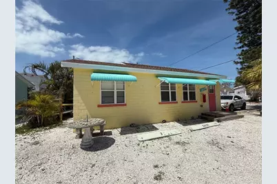 8050 Bayshore Drive, Treasure Island, FL 33706 - Photo 1