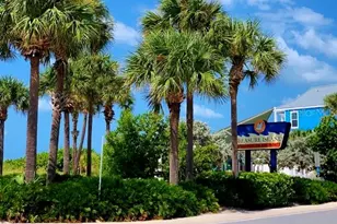 8050 Bayshore Dr, Treasure Island, FL 33706 - Photo 27